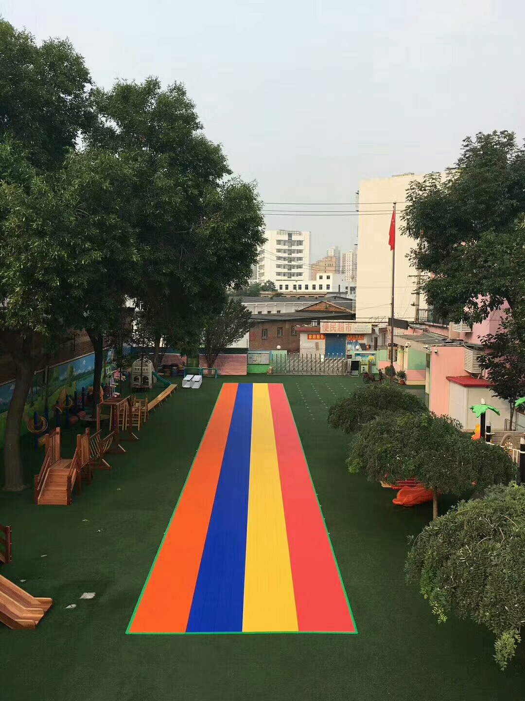仲達(dá)地板【定】天津，與草坪合體？