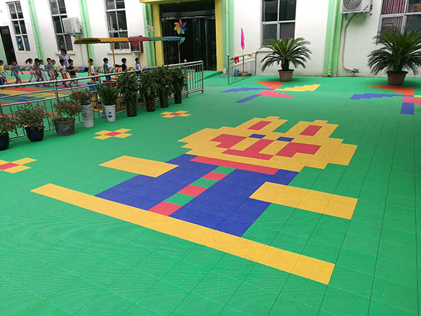 幼兒園懸浮地板對(duì)孩子有什么好處？